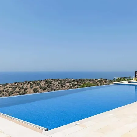 Iris Villa Kouklia